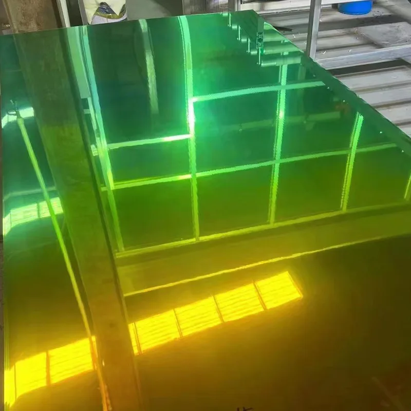 PET Mirror Impact-Resistant Wallboard